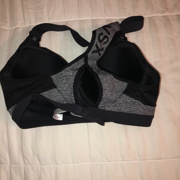 Sports bra - Picture 2 of 2